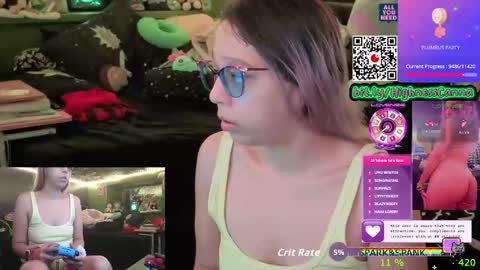 Snapshot of highnesscanna chatting on 11.24.25 HiGHNESS CANNA online show from 11.24.25