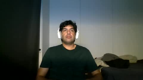 Snapshot of hiifiiive chatting on 06.19.26 hiifiiive online show from 06.19.26