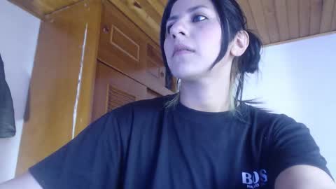 hilaril18 online show from 09.16.25