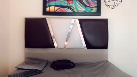 Hilary Avilan online show from 03.18.26