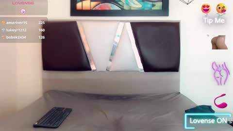 Hilary Avilan online show from 03.20.26