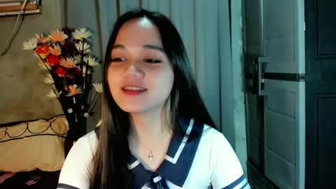 hilarymolly online show from 03.26.26