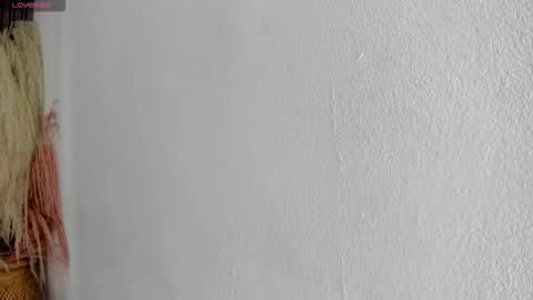 Hilary Thomsom online show from 01.06.26