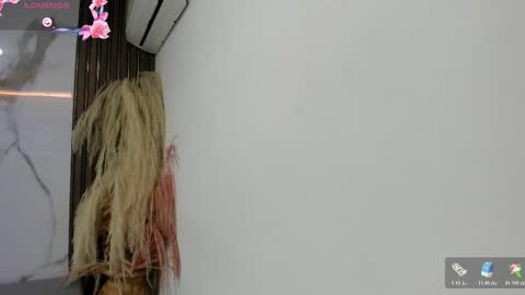 Hilary Thomsom online show from 01.07.26