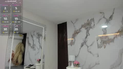 Hilary Thomsom online show from 01.09.26