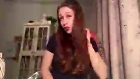 Snapshot of hildredmabray chatting on 12.14.25 Hi Im Elizabeth online show from 12.14.25