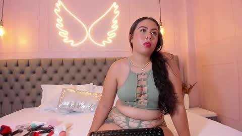 Hillary  online show from 03.03.26