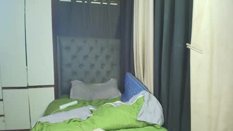 Snapshot of himarika chatting on 02.01.26 yuricah online show from 02.01.26