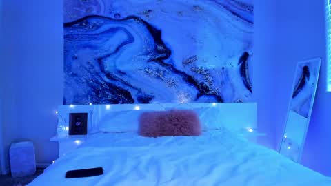 Snapshot of himexmarie chatting on 02.01.25 Hime Marie online show from 02.01.25