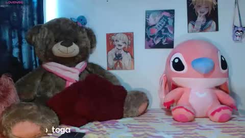 Snapshot of himiiko_toga chatting on 12.21.25 Himiiko online show from 12.21.25