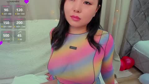 Snapshot of hinajeen chatting on 02.05.25 Sexy Hina online show from 02.05.25