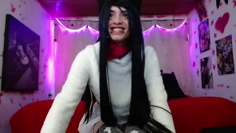 Snapshot of hinasha chatting on 04.30.26 Angel online show from 04.30.26