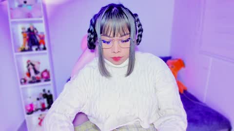 Hinata online show from 02.04.25