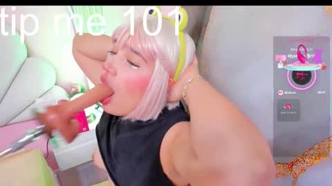 Snapshot of hinata_dolly chatting on 11.11.25 hinata_dolly online show from 11.11.25