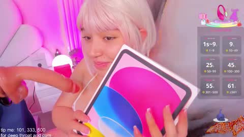 Snapshot of hinata_dolly chatting on 12.02.25 hinata_dolly online show from 12.02.25