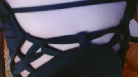 Snapshot of hinataleecs chatting on 02.21.25 hinata lee online show from 02.21.25