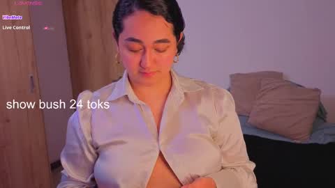 Snapshot of hipatiaandhephaestus chatting on 09.30.25 Next stream saturday night online show from 09.30.25