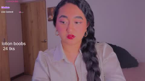 Snapshot of hipatiaandhephaestus chatting on 11.23.25 Next stream saturday night online show from 11.23.25