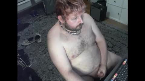 Snapshot of hipguy91 chatting on 11.05.25 hipguy91 online show from 11.05.25