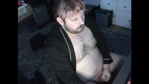 Snapshot of hipguy91 chatting on 11.22.25 hipguy91 online show from 11.22.25