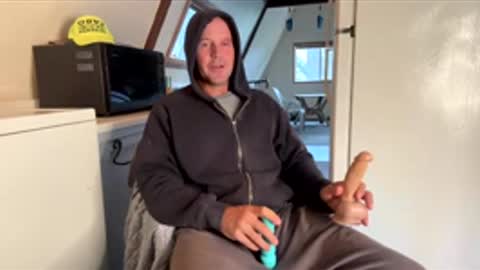 Snapshot of hippiezen chatting on 02.14.26 Hippie Jijm online show from 02.14.26