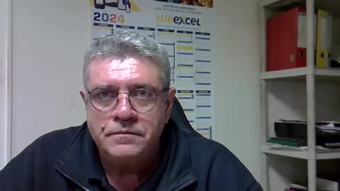 Snapshot of hippopotame17 chatting on 12.17.24 hippo online show from 12.17.24