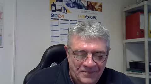 Snapshot of hippopotame17 chatting on 01.02.25 hippo online show from 01.02.25