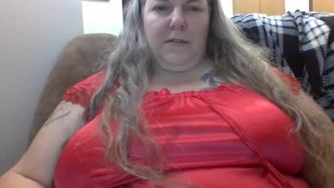 hippysnewhere online show from 05.27.26