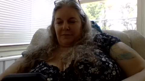 Snapshot of hippysnewhere chatting on 06.26.26 hippysnewhere online show from 06.26.26