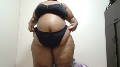 hips2sexy online show from 02.17.25