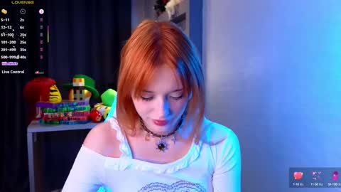 Snapshot of hisoka__akerley chatting on 10.06.25 Ella online show from 10.06.25