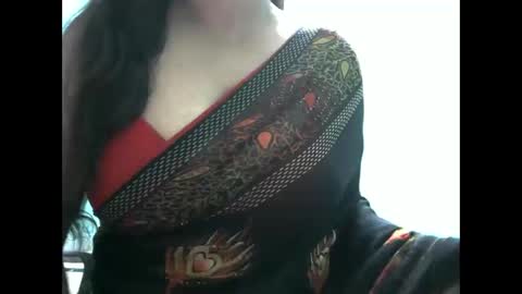 Snapshot of hisslust chatting on 09.19.25 hisslust online show from 09.19.25