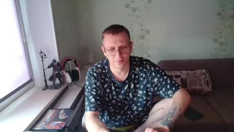 Snapshot of hlestus chatting on 10.31.25 Wet Jack online show from 10.31.25