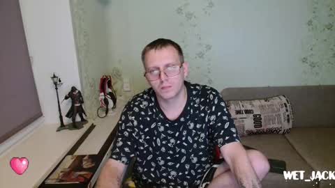 Snapshot of hlestus chatting on 11.09.25 Wet Jack online show from 11.09.25