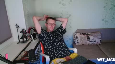 Snapshot of hlestus chatting on 11.24.25 Wet Jack online show from 11.24.25