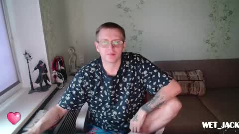 Snapshot of hlestus chatting on 12.01.25 Wet Jack online show from 12.01.25