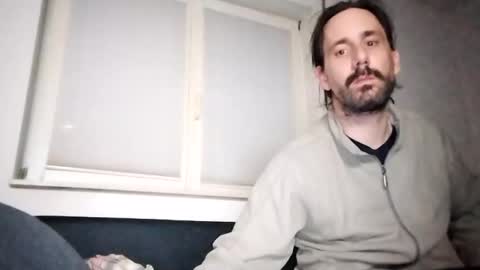 Snapshot of hmuench85 chatting on 01.05.25 H online show from 01.05.25