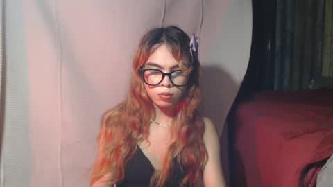 Snapshot of hoelyaurora chatting on 05.11.26 Aurora3 online show from 05.11.26