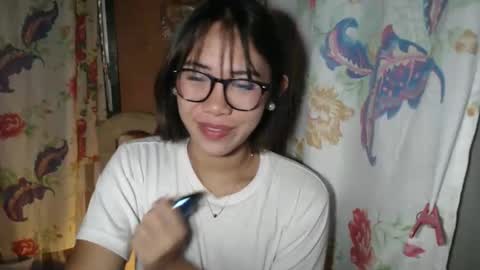 Snapshot of hoelykarrie chatting on 02.13.26 Karrie3 online show from 02.13.26