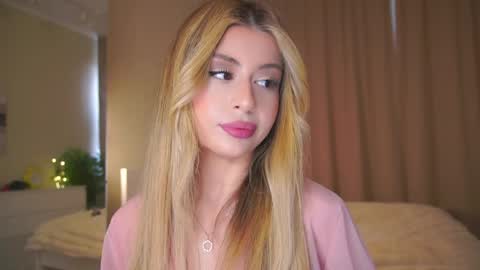 Moni Monica online show from 04.01.26