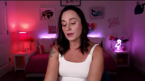 Holi Hurricane online show from 04.25.26