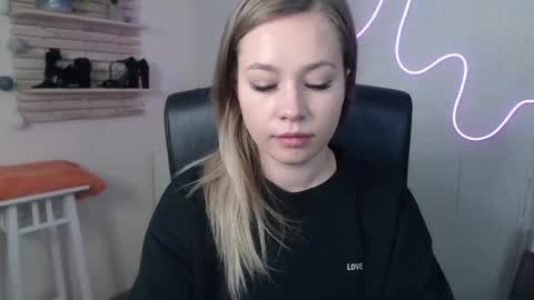 Holly online show from 12.09.24