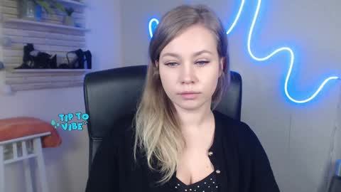 Holly online show from 12.30.24