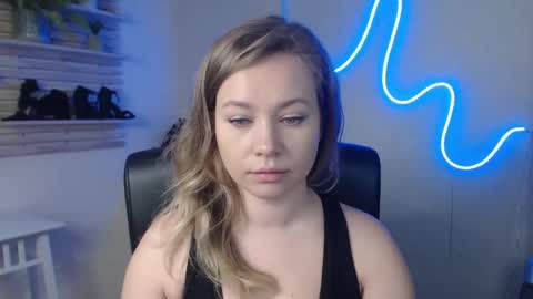 Holly online show from 02.19.25