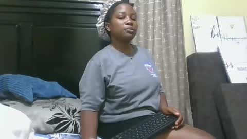 Molly online show from 04.12.26