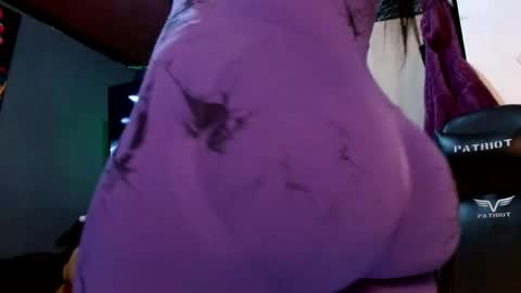 holly_thomsonx69 online show from 01.01.25