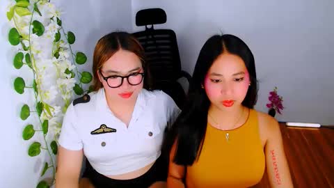 Snapshot of hollyclarita chatting on 11.10.25 YOUR GODDESS CLARITA online show from 11.10.25