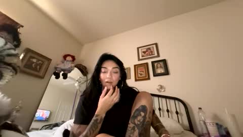 hollymadness online show from 04.16.26