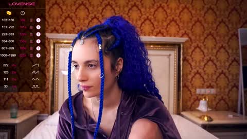 Snapshot of hollymonica chatting on 01.05.25 Delly online show from 01.05.25