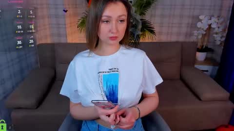 Holly online show from 10.28.25